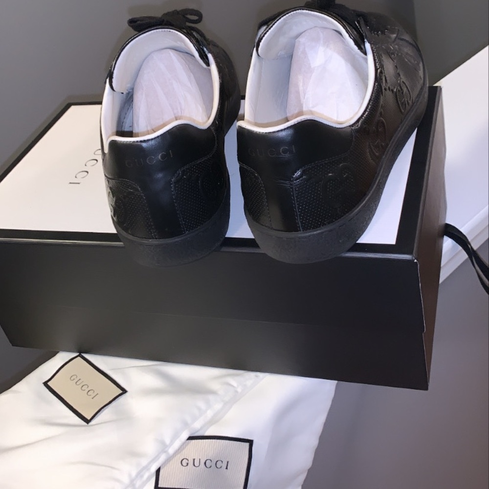 Selling because I wore them to a special event and never wore them again. - Picture 2 of 2